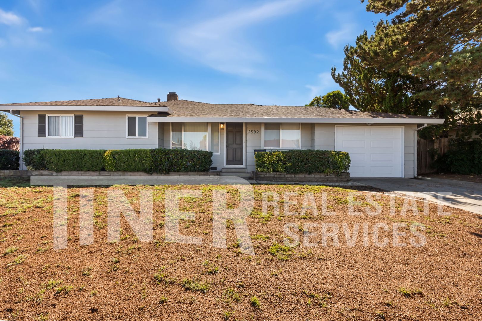 Sacramento House: 1302 Silver Oak Way