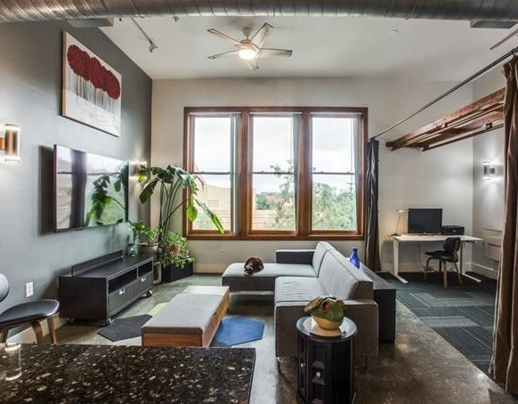 Dallas Condo: 2502 Live Oak