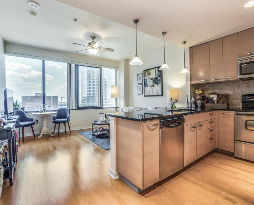 Dallas Condo: 1200 Main St