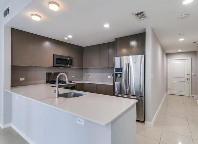 Dallas Condo: 1200 Main St