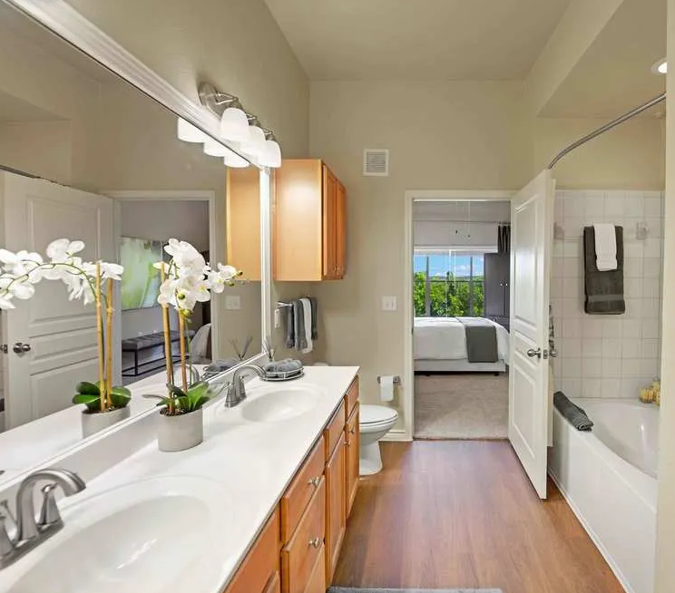 Bee Cave Condo: 12601 Galleria Cir