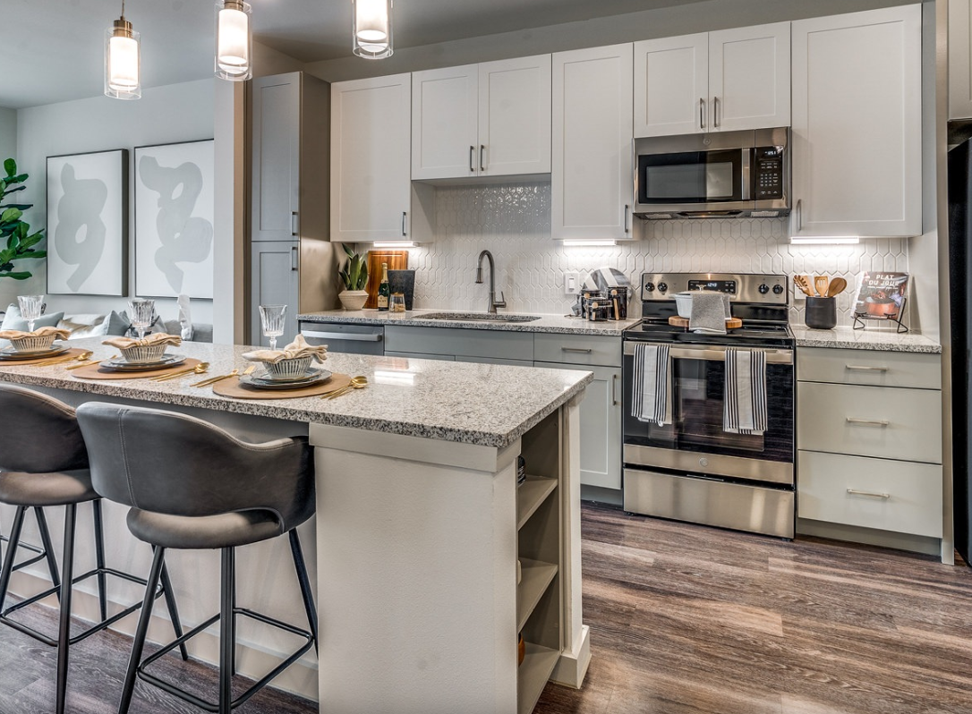 Grand Prairie Condo: 7201 Lake Ridge Pkwy