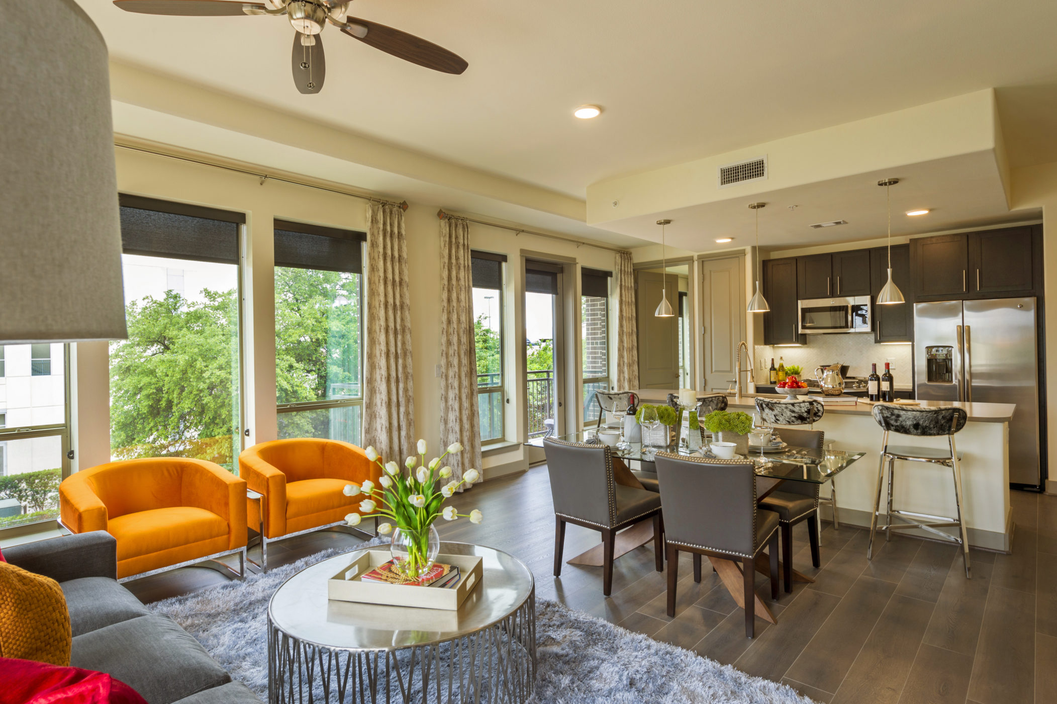 Irving Condo: 555 Via Amalfi