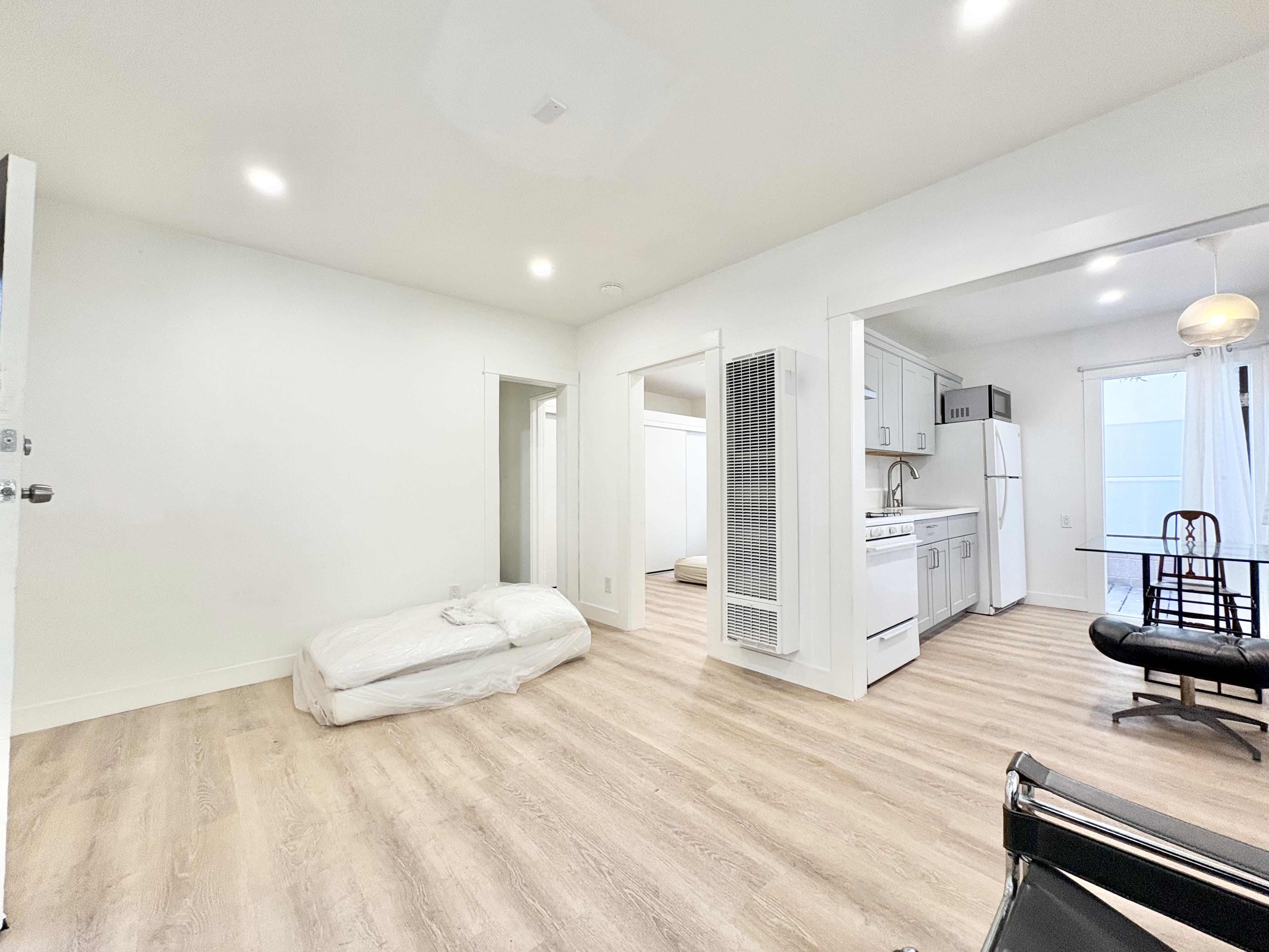 Los Angeles Condo: 2816 Arizona Ave