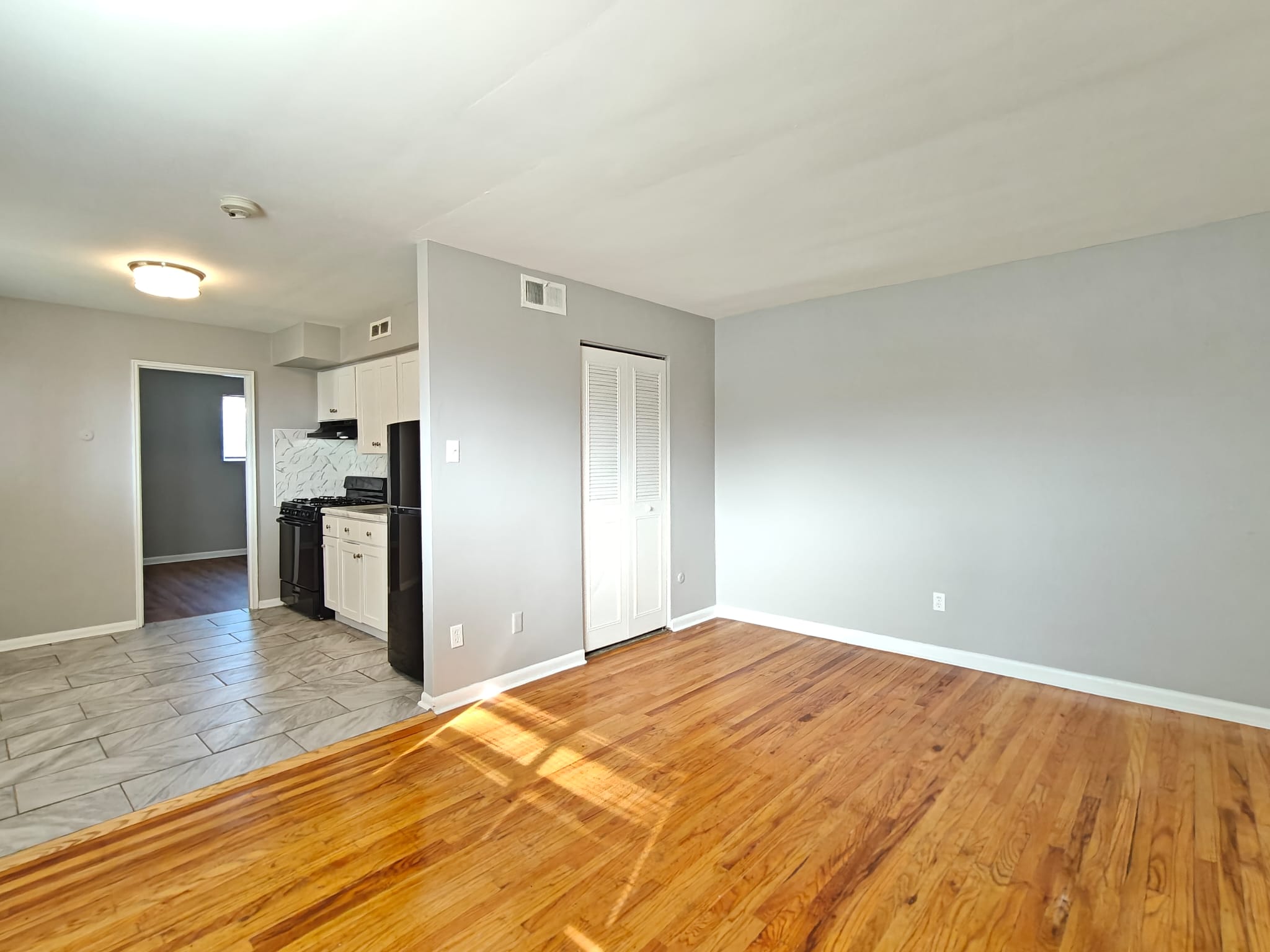 Philadelphia Condo: 7108 Oxford Ave