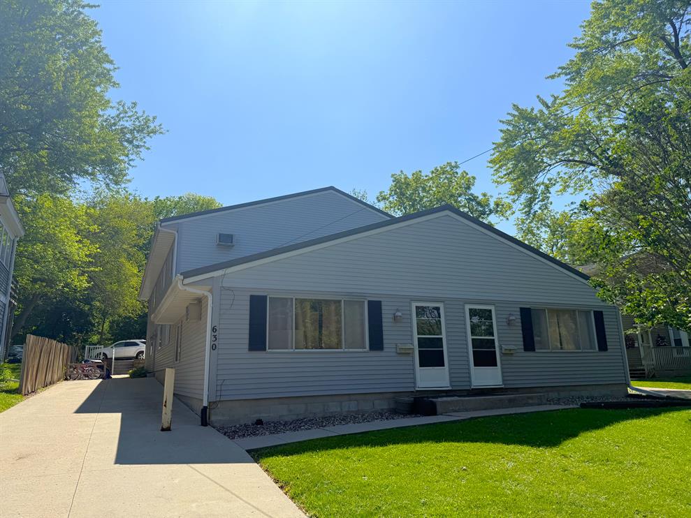 Iowa City Condo: 630 S Governor St