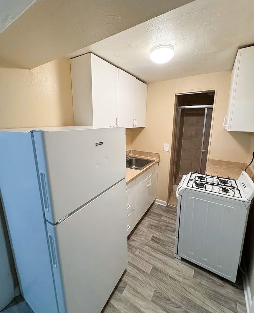 Lakewood Apartment: 7295 W 12th Ave