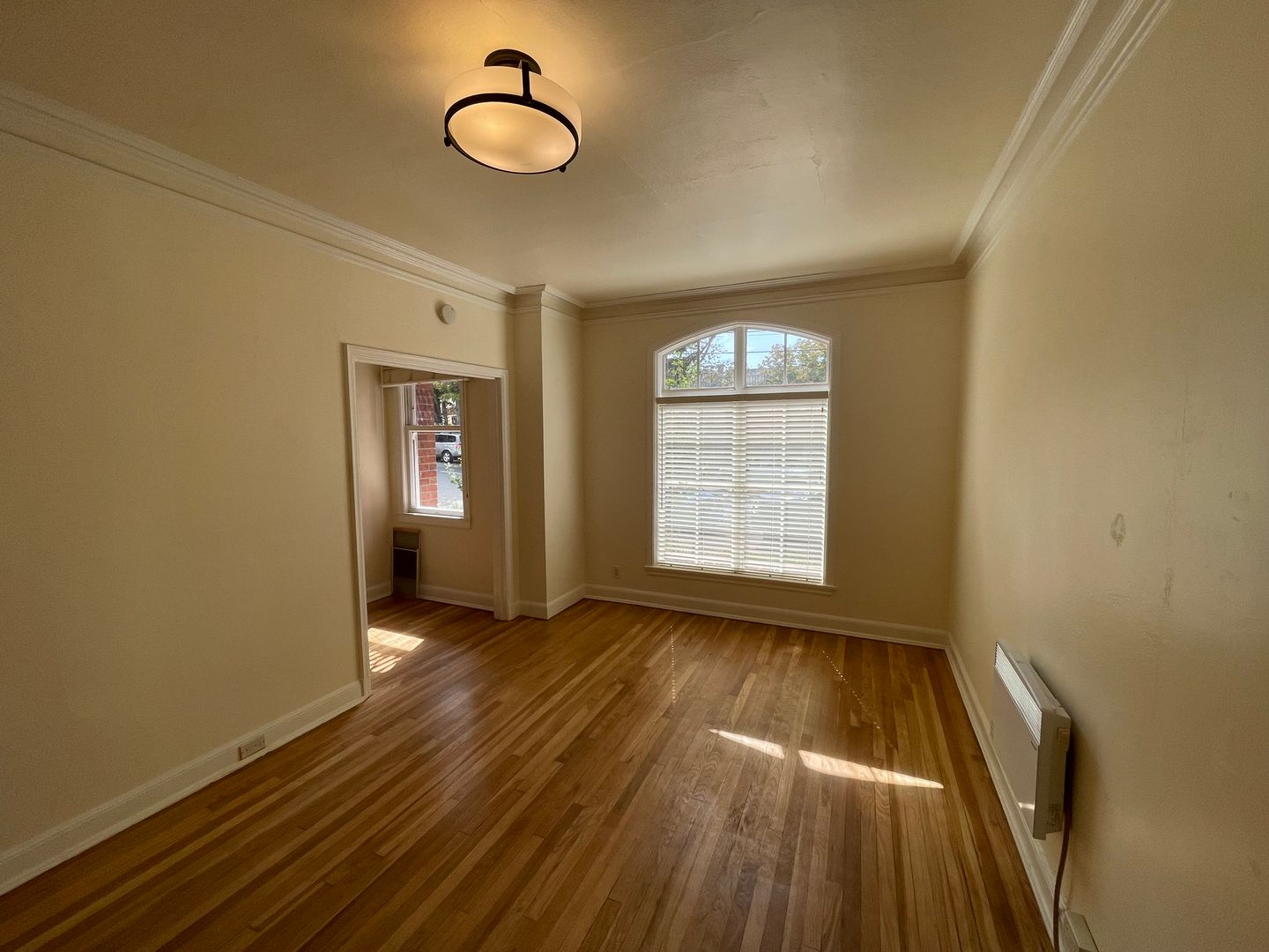 Berkeley Apartment: 2709 Dwight Way