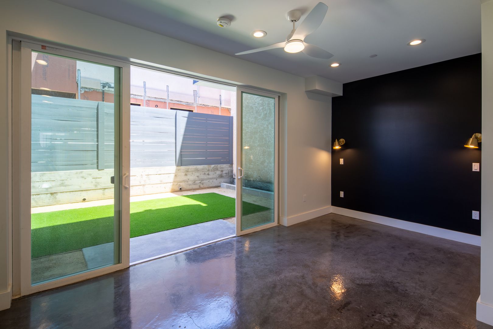 Oakland Condo: 5614 Martin Luther King Jr. Way