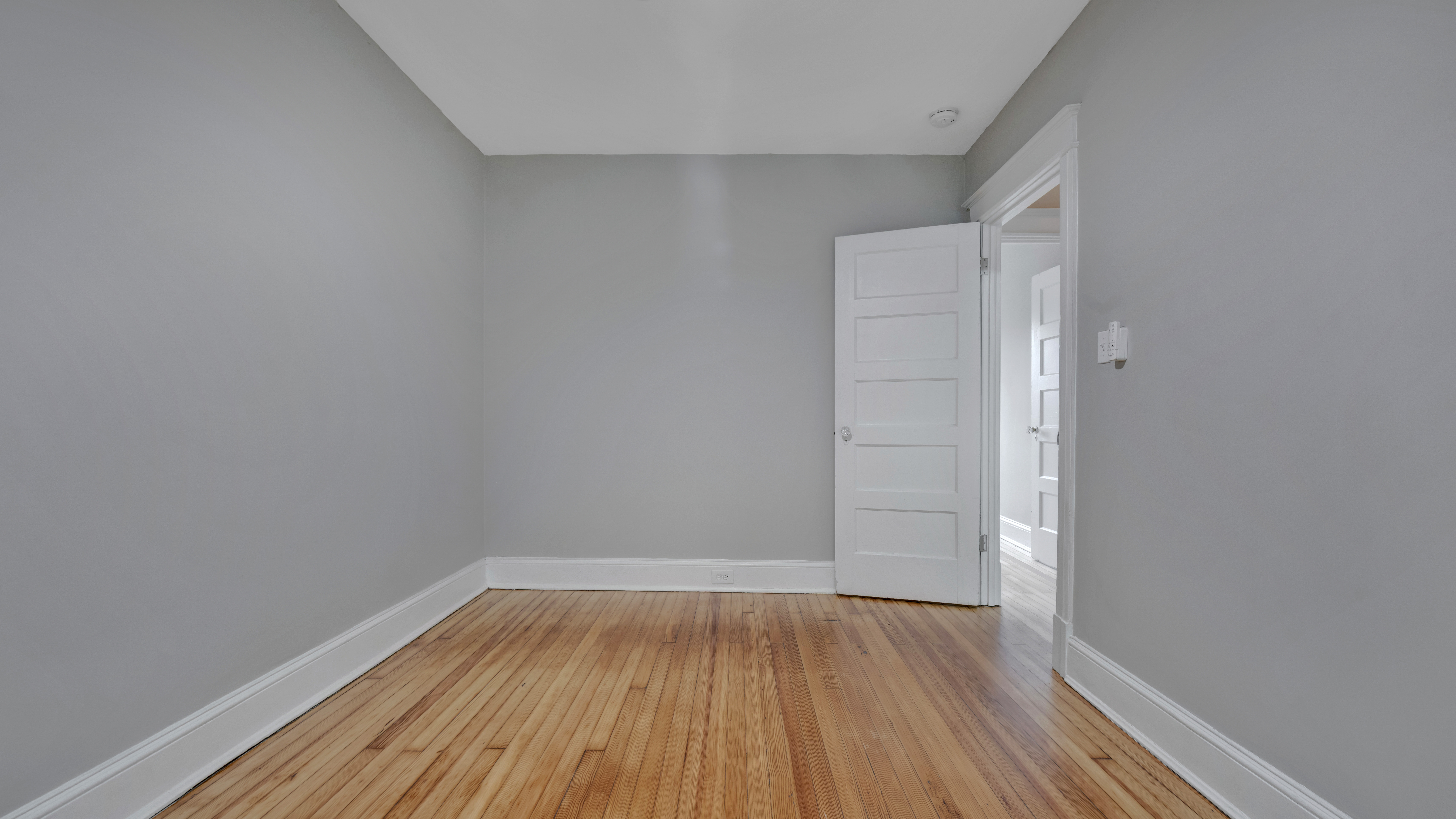 Washington House: 616 Hamilton St NW