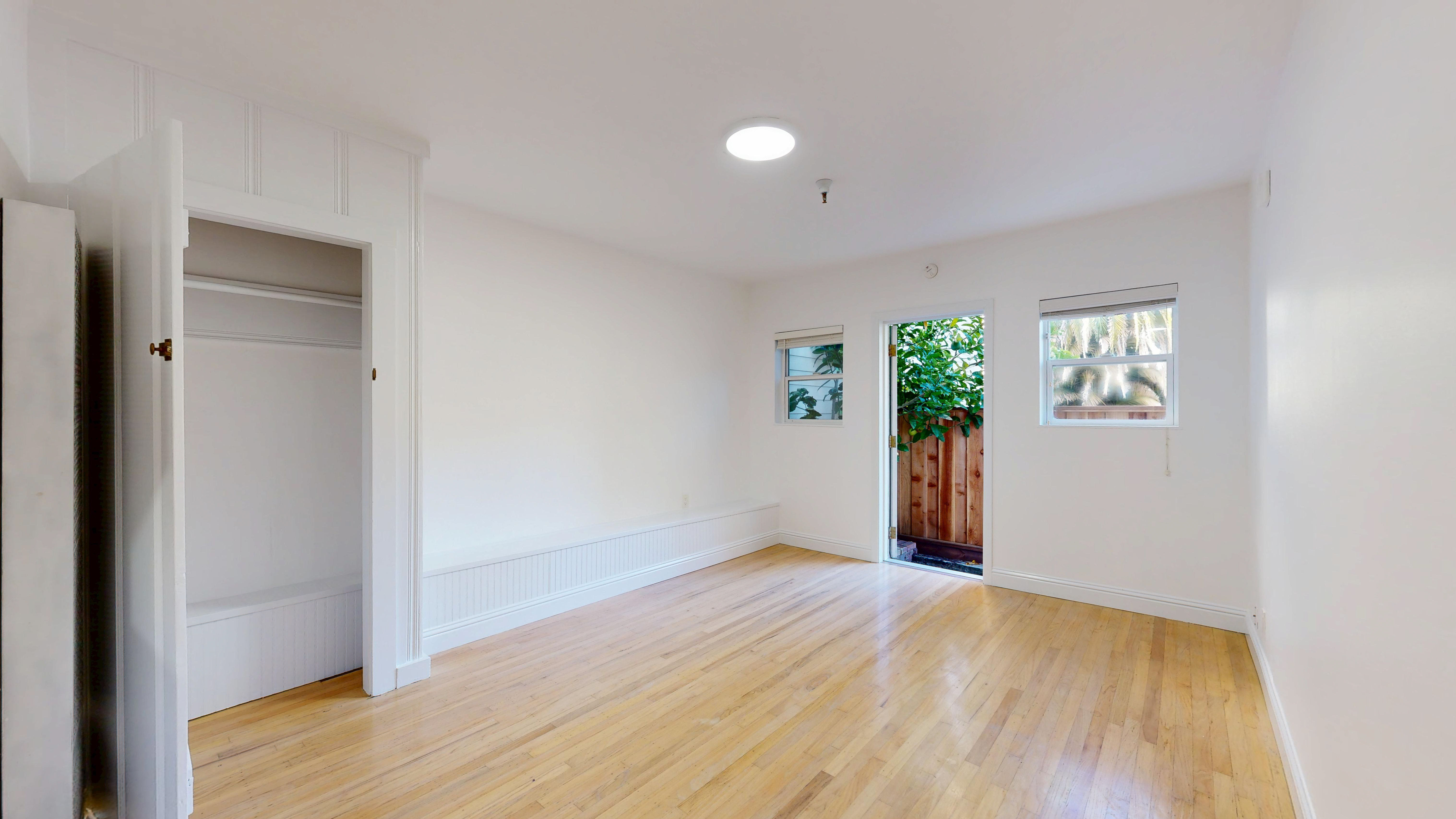 San Francisco Condo: 1575 Sacramento St