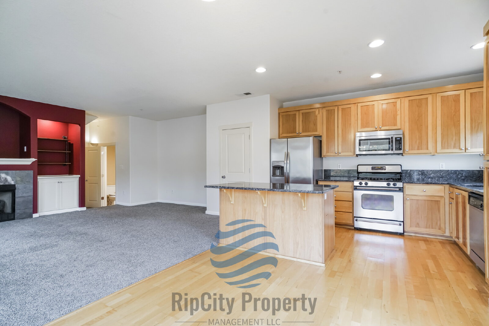 Beaverton Condo: 1090 Southwest 170th Avenue