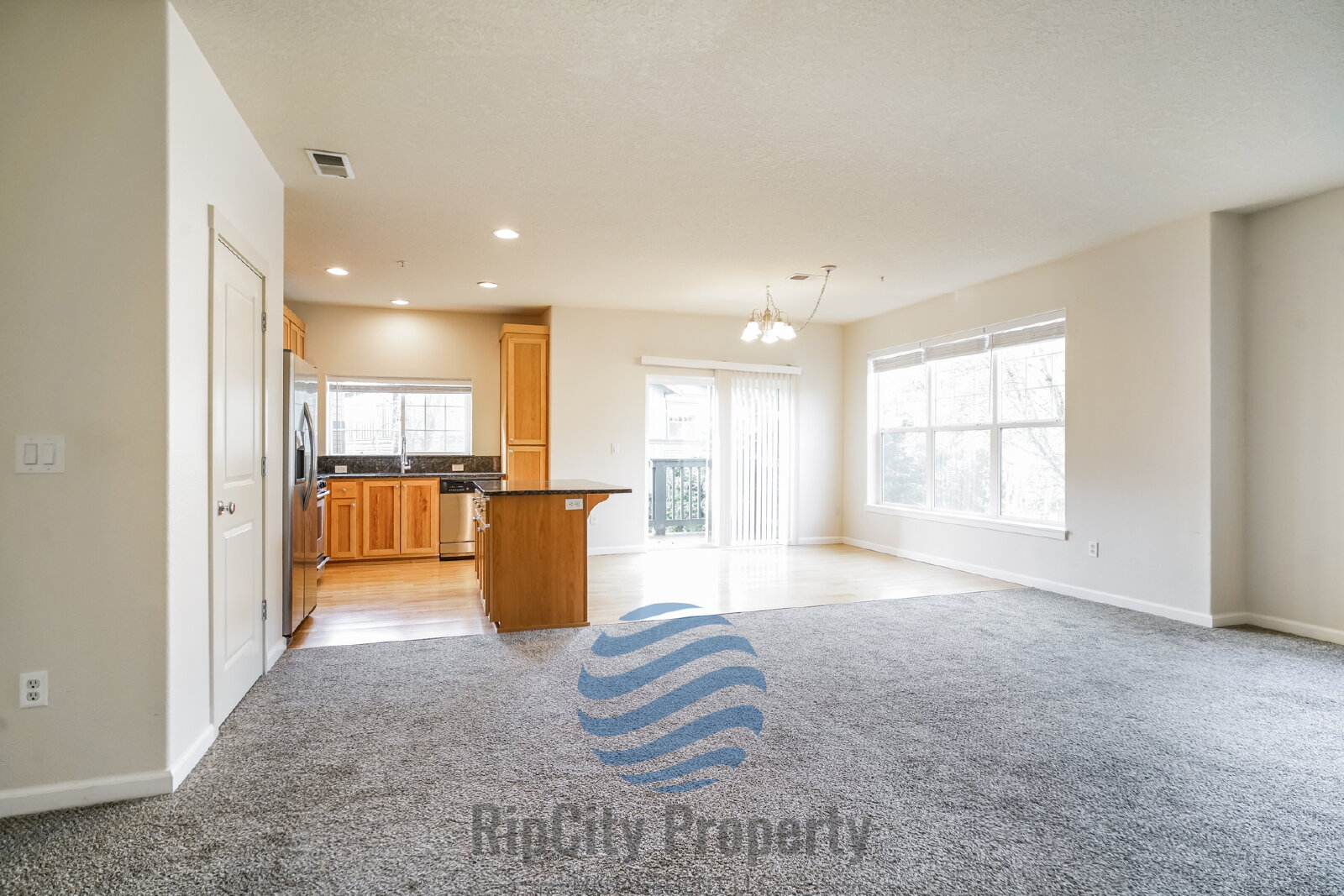 Beaverton Condo: 1090 Southwest 170th Avenue