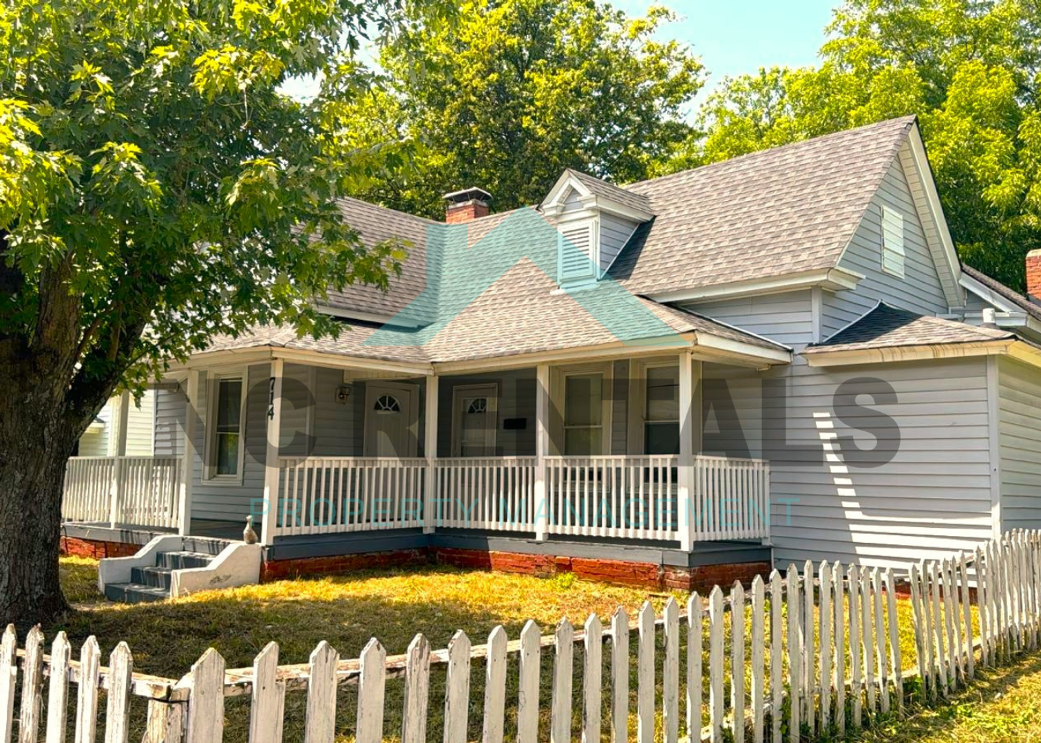 Greensboro House: 714 Dillard St