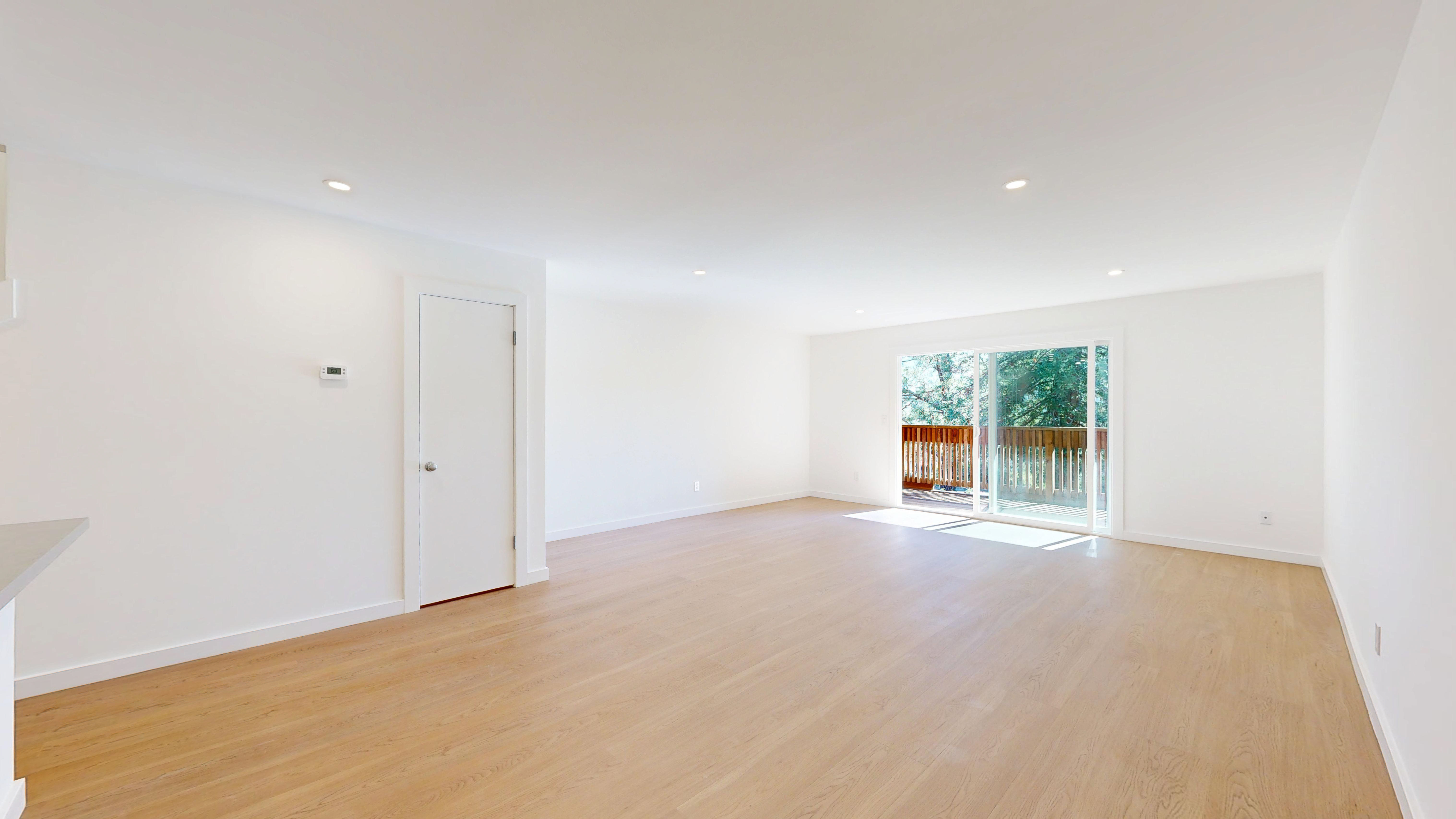 Greenbrae Condo: 50 Corte Real