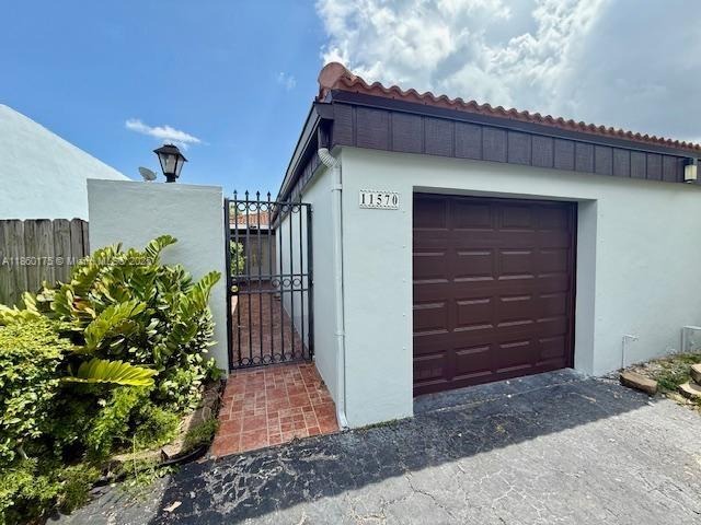 Miami House: 11570 SW 83rd Ter