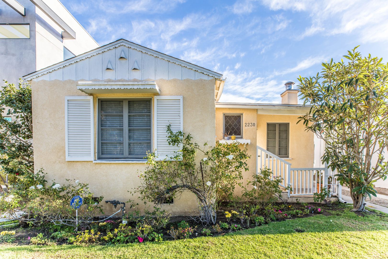 Los Angeles House: 2230 Midvale Ave.