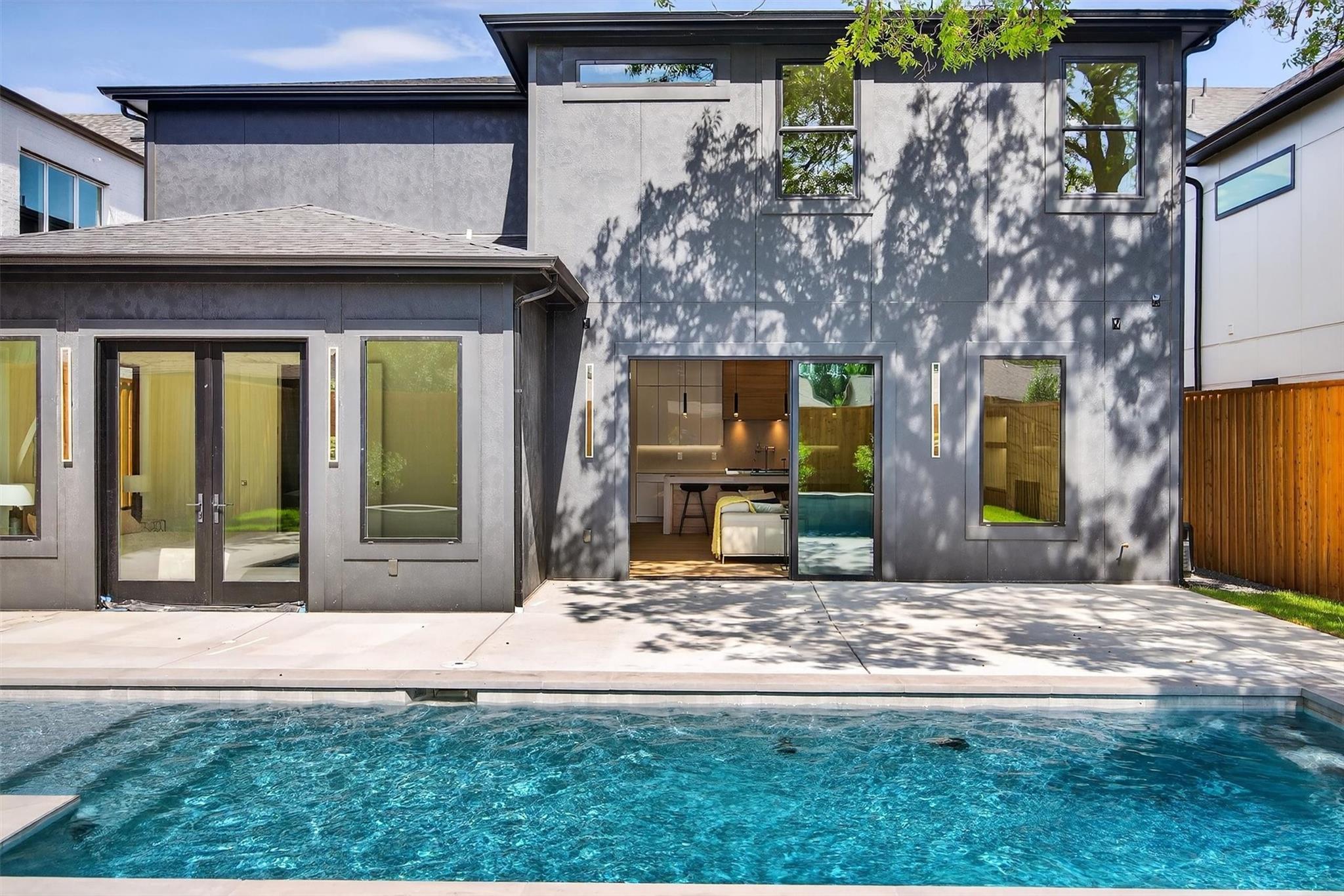 Dallas House: 7619 Robin Road, Dallas, Texas 75209