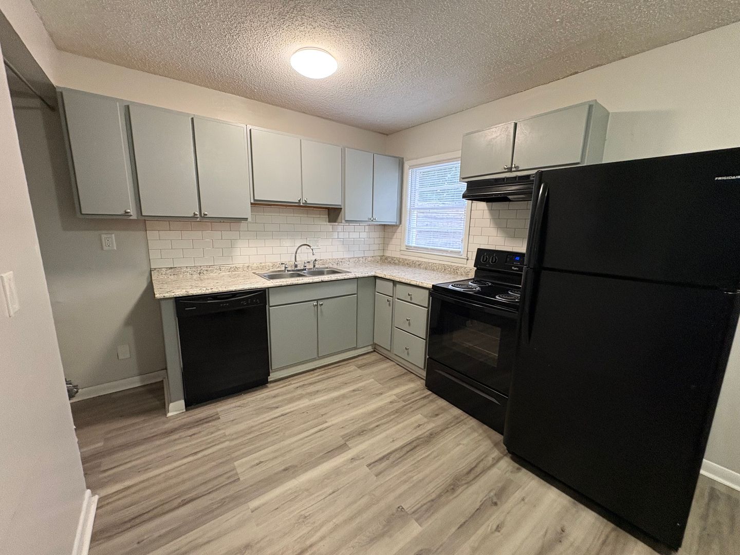 Warner Robins Condo: 131 Wall Street