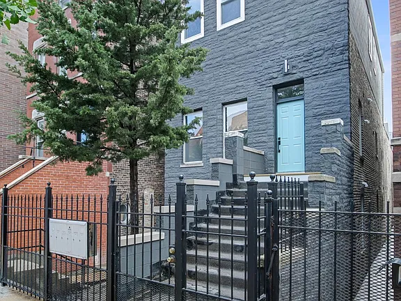 Chicago Condo: 1244 N Bosworth