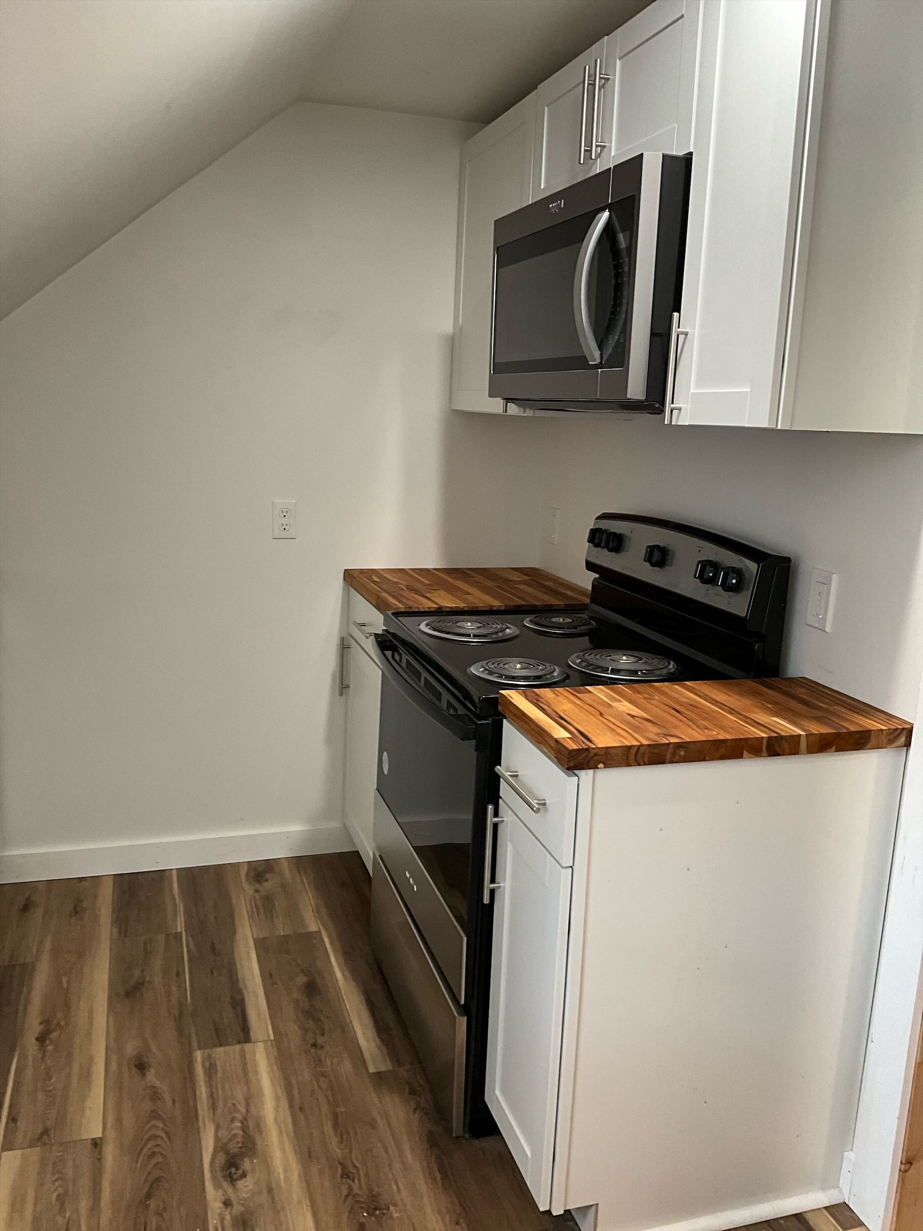 Marlborough Townhome: 8 Woodland Ct