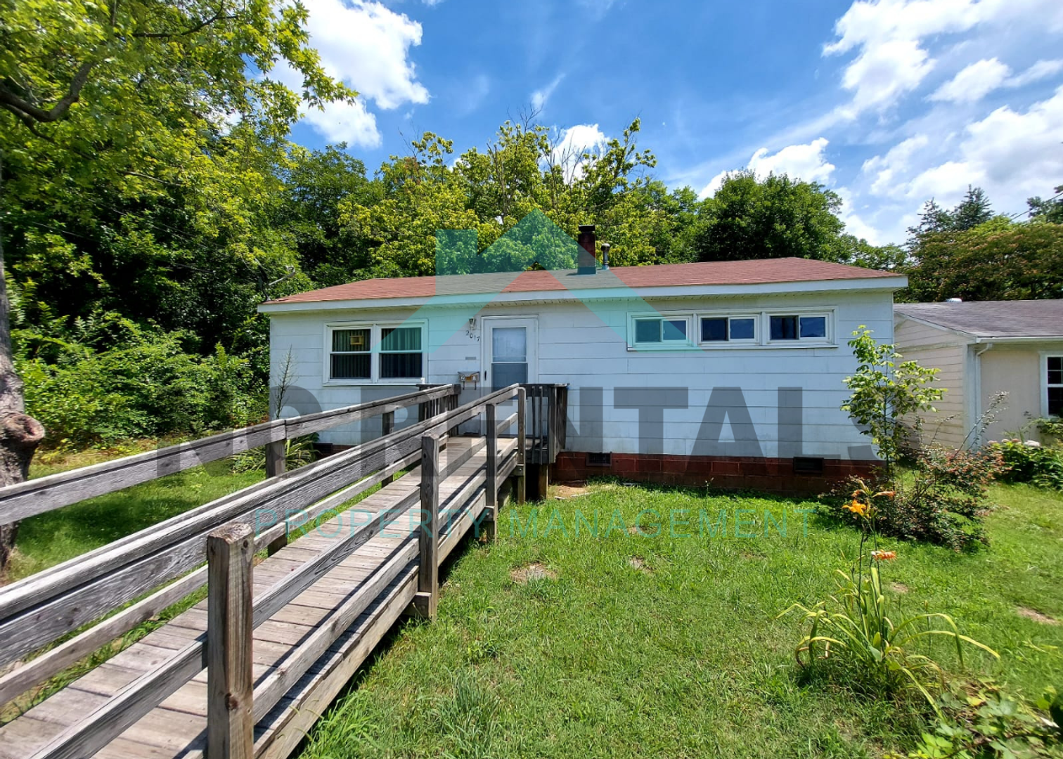 Greensboro House: 2017 Todd St