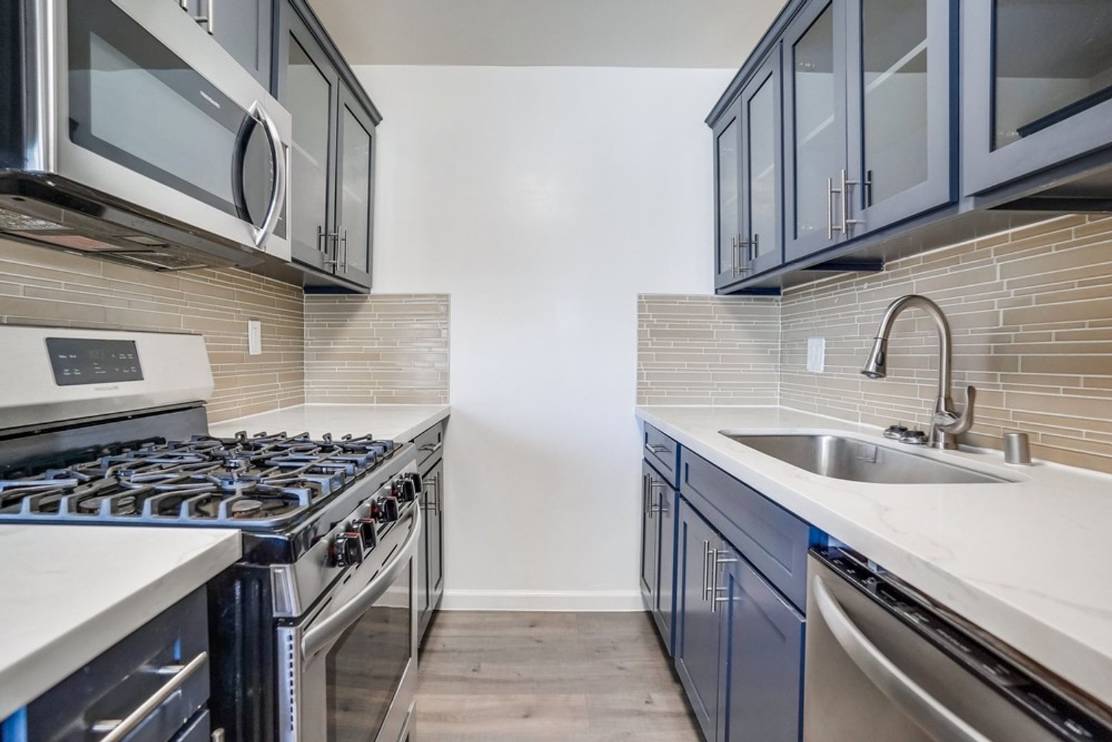 Los Angeles Condo: 6325 8th Ave