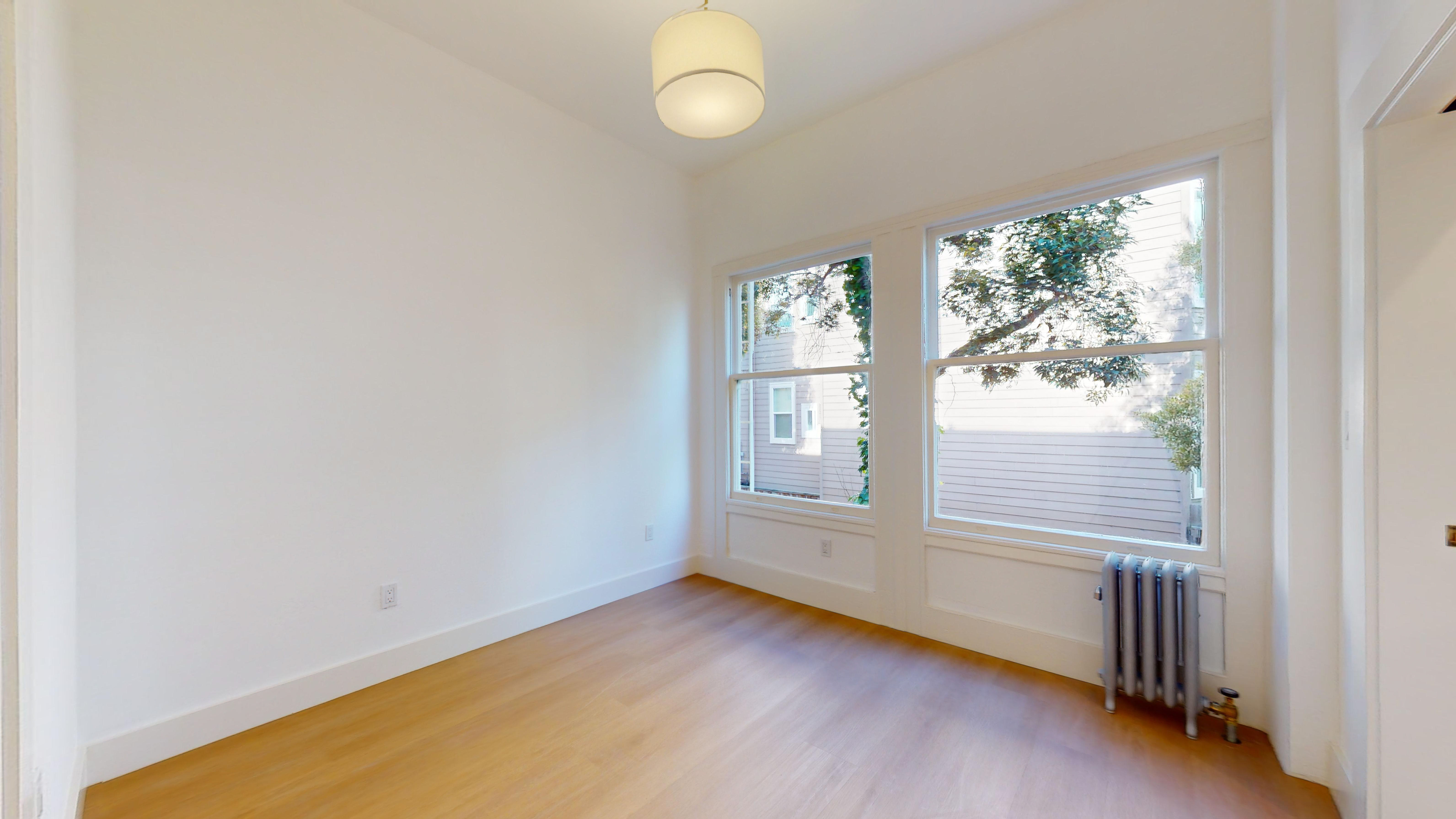 San Francisco Condo: 550 Baker St