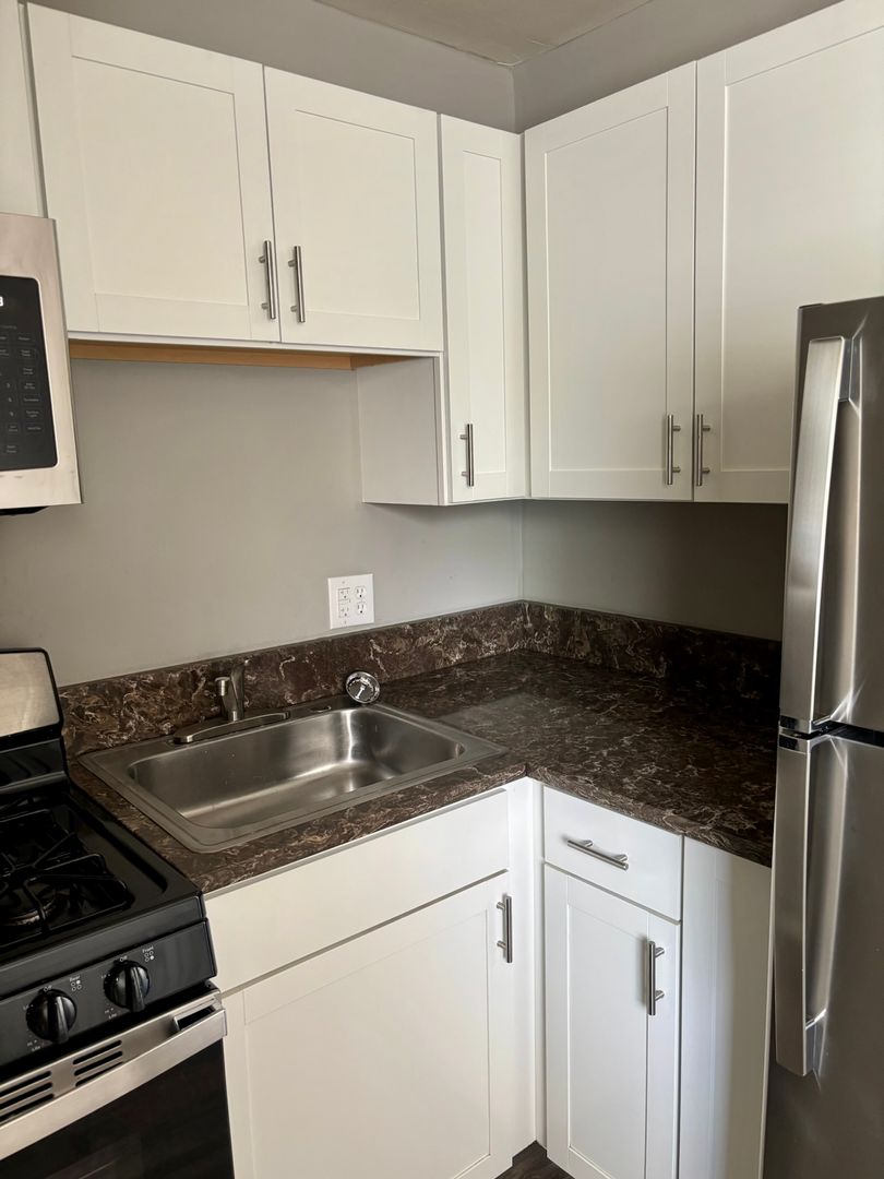 Warrenton Condo: 100 Arlington Way -