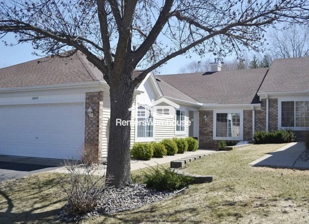 Eden Prairie Townhome: 10845 Lexington Dr