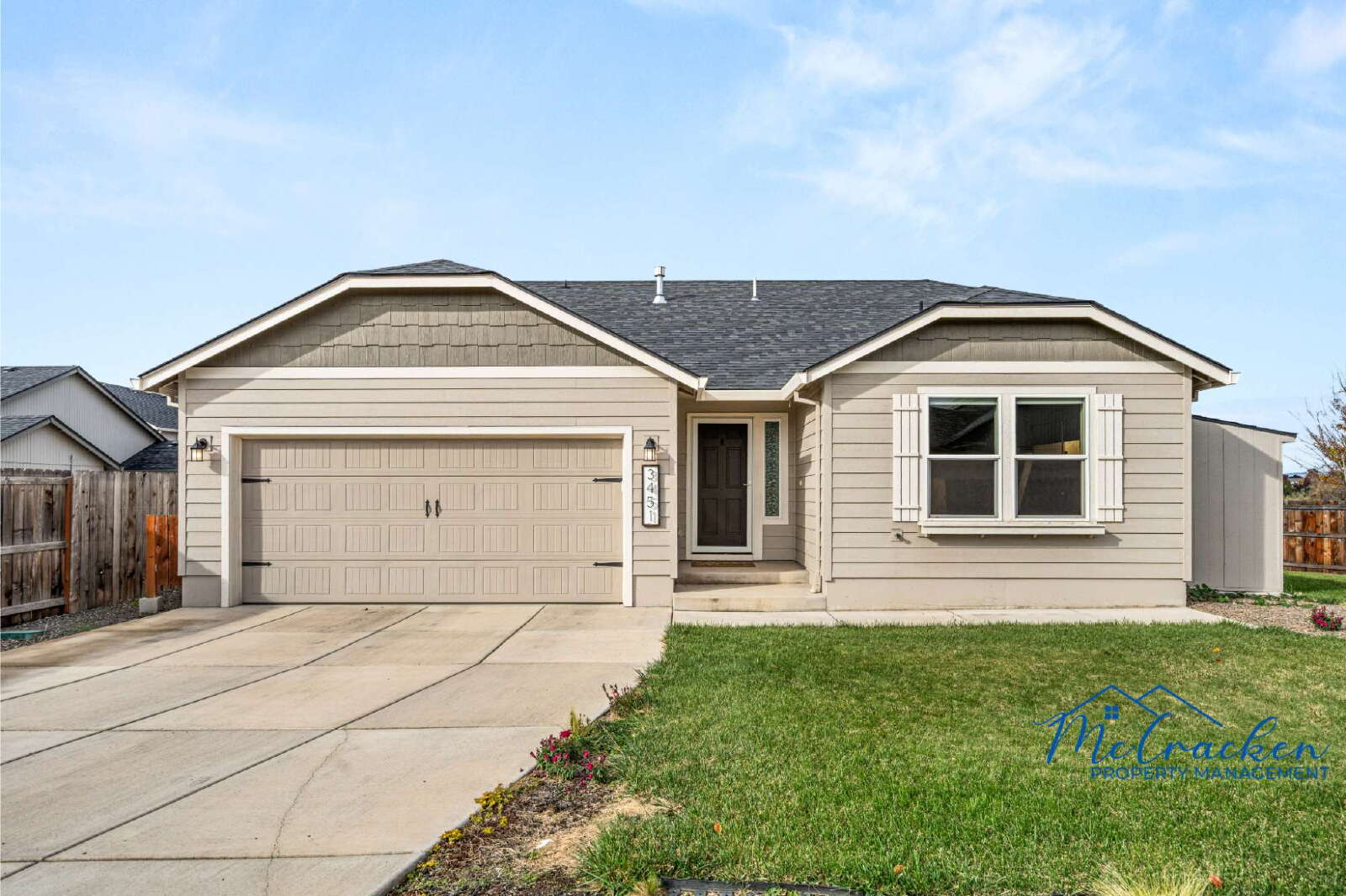 Medford House: 3451 Durst St