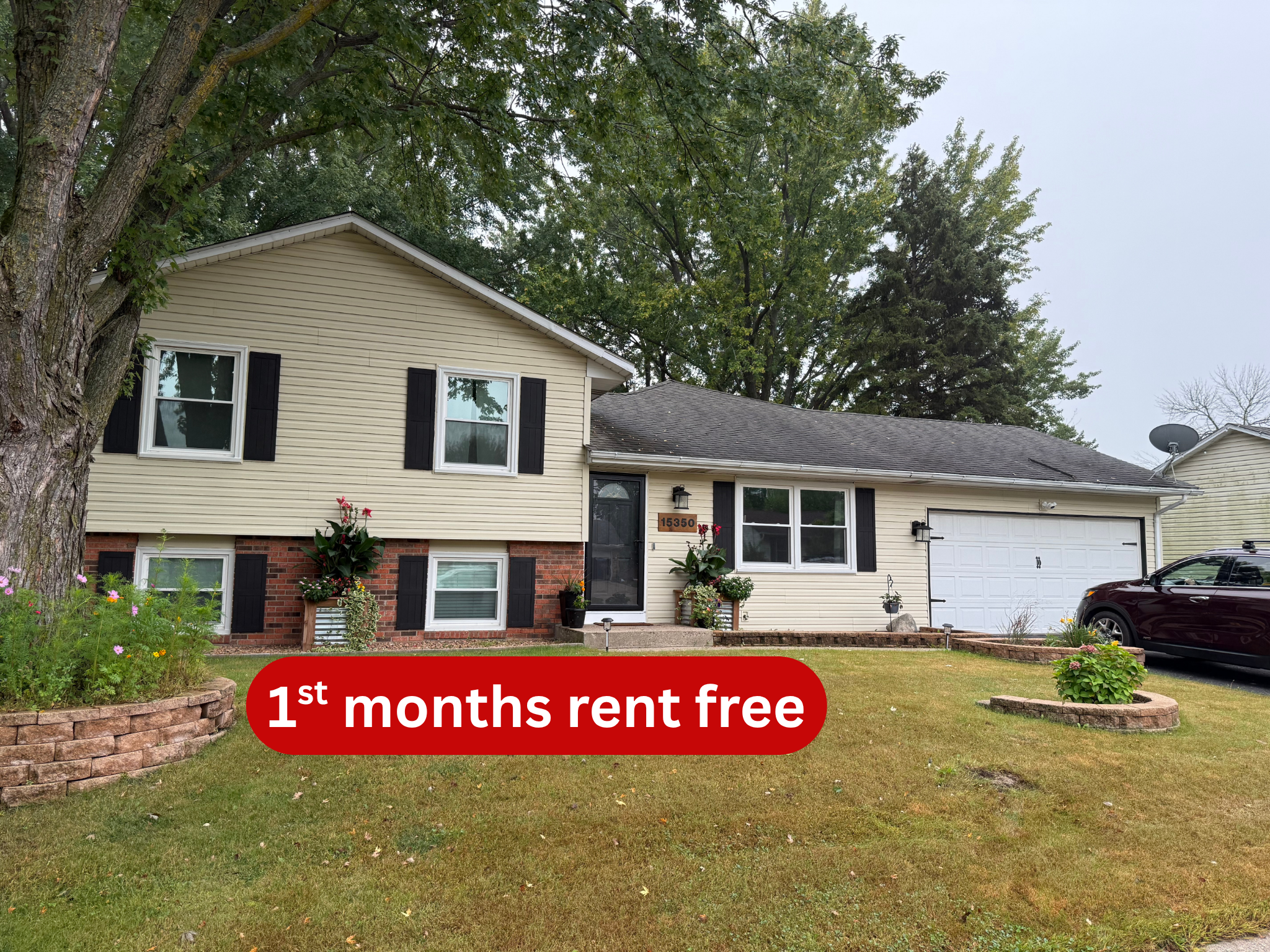 Apple Valley House: 15350 Drexel Way