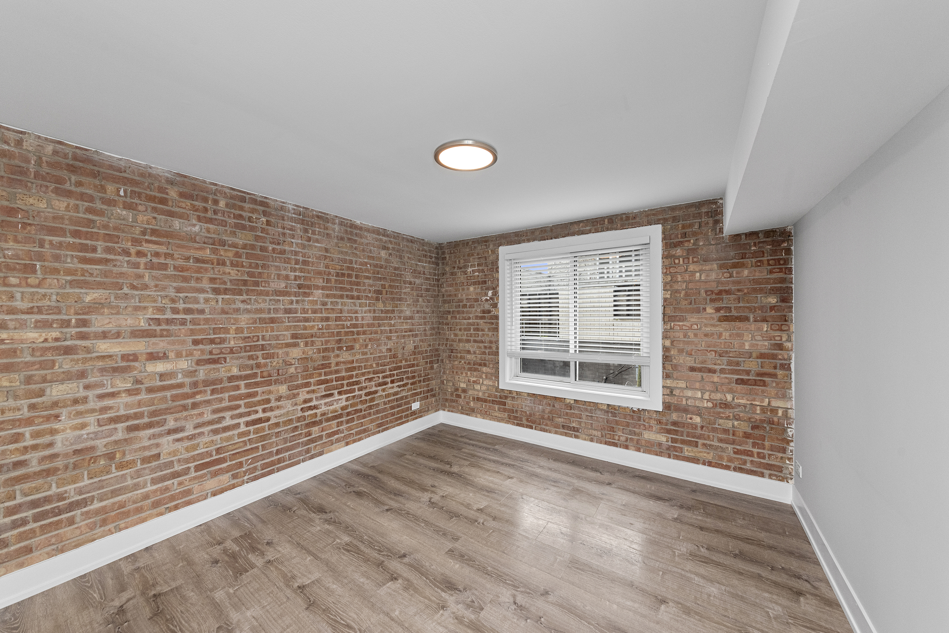 Chicago Condo: 1220 N Lasalle