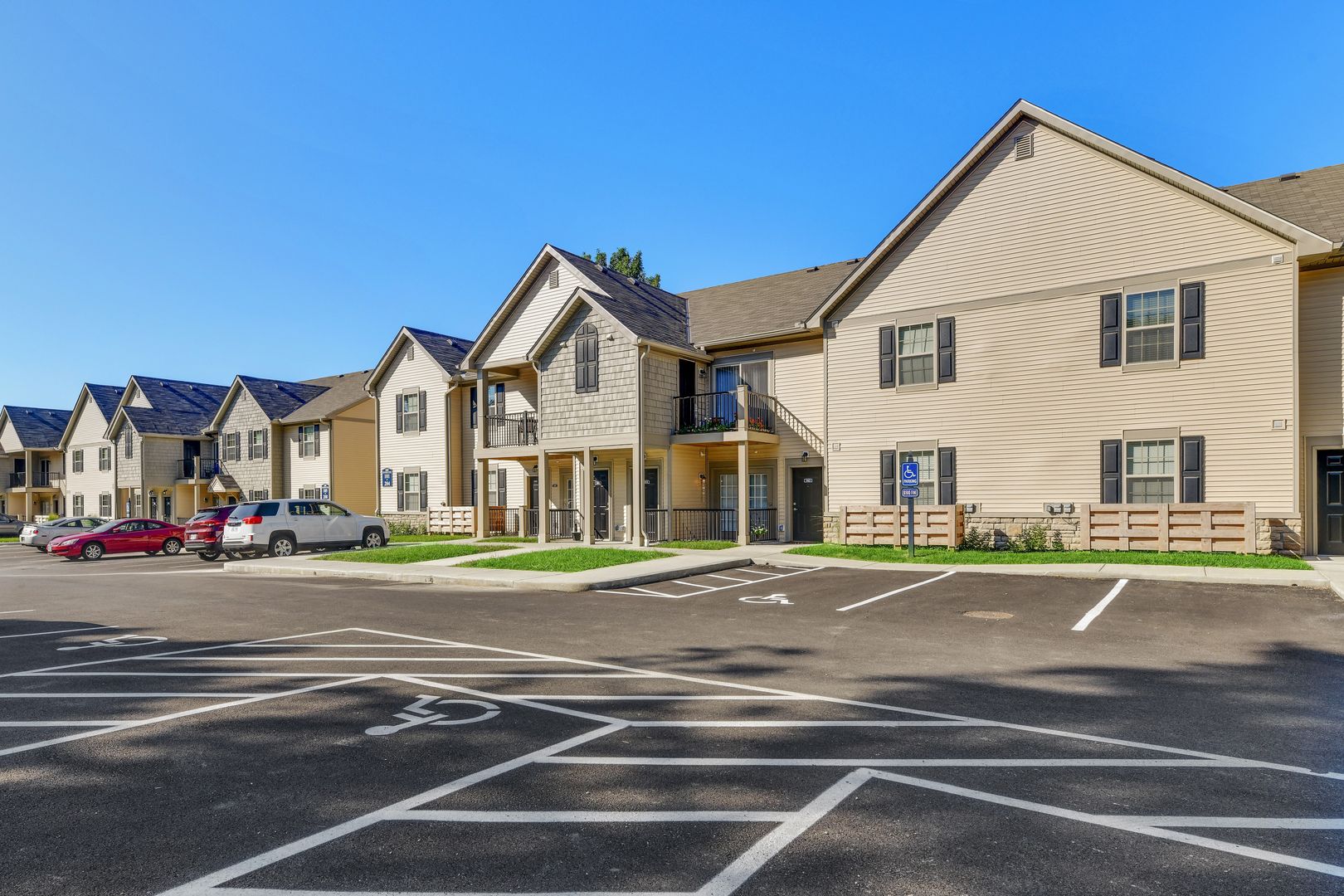 Columbus Condo: 1581-108 Gilmore Park Ave