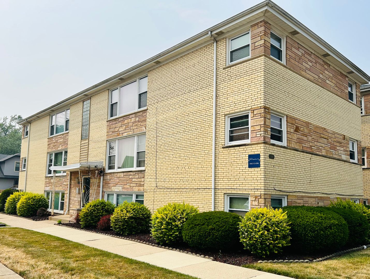 Berwyn Condo: 3146 Ridgeland Ave - Apt