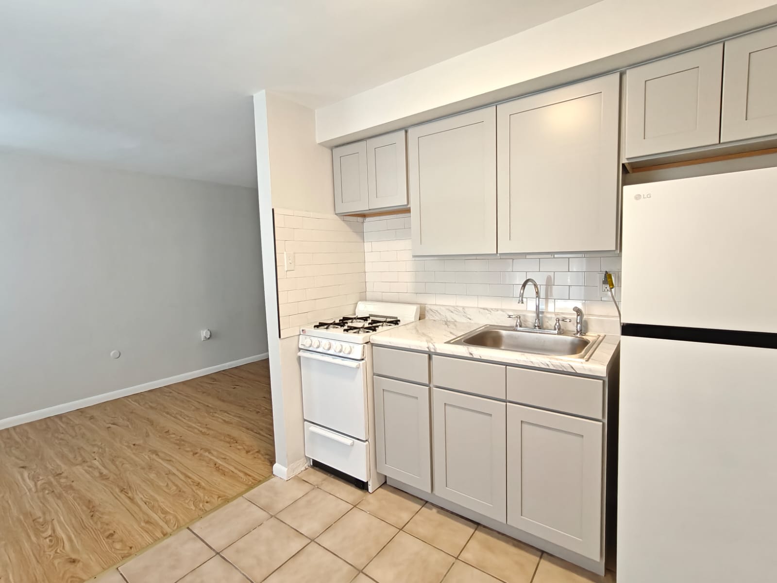 Upper Darby Condo: 7131 Marshall Road