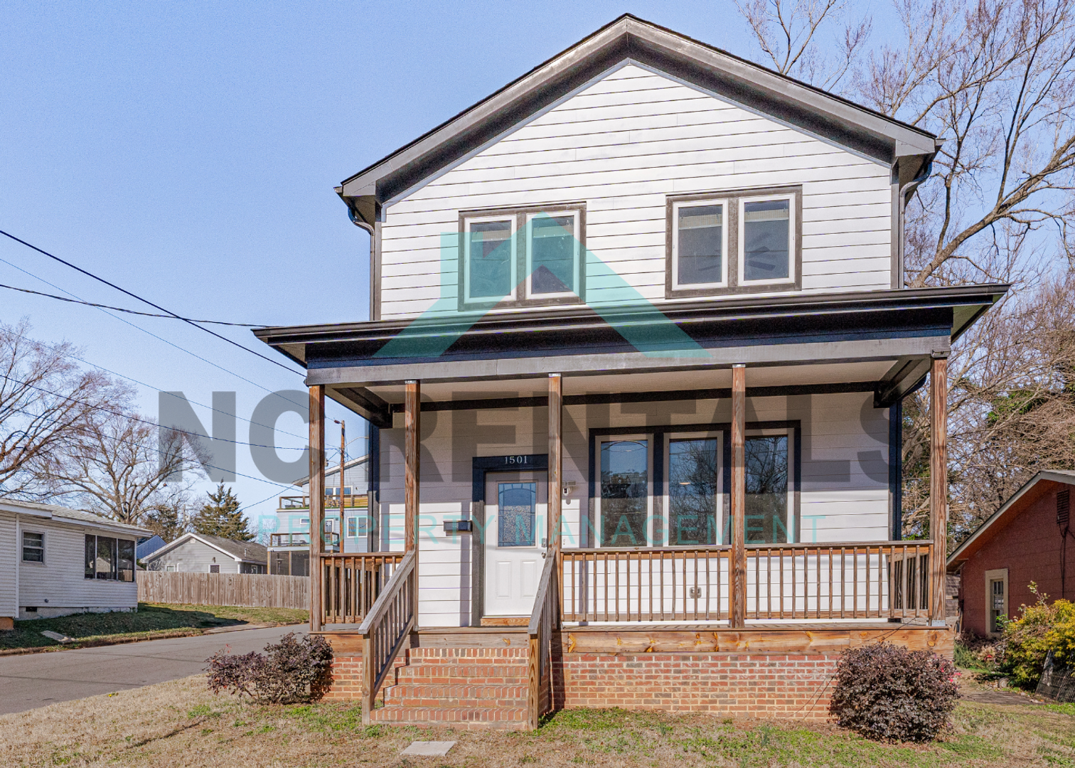 Raleigh House: 1501 E Jones St