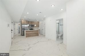 Philadelphia Townhome: 2000 N Front St