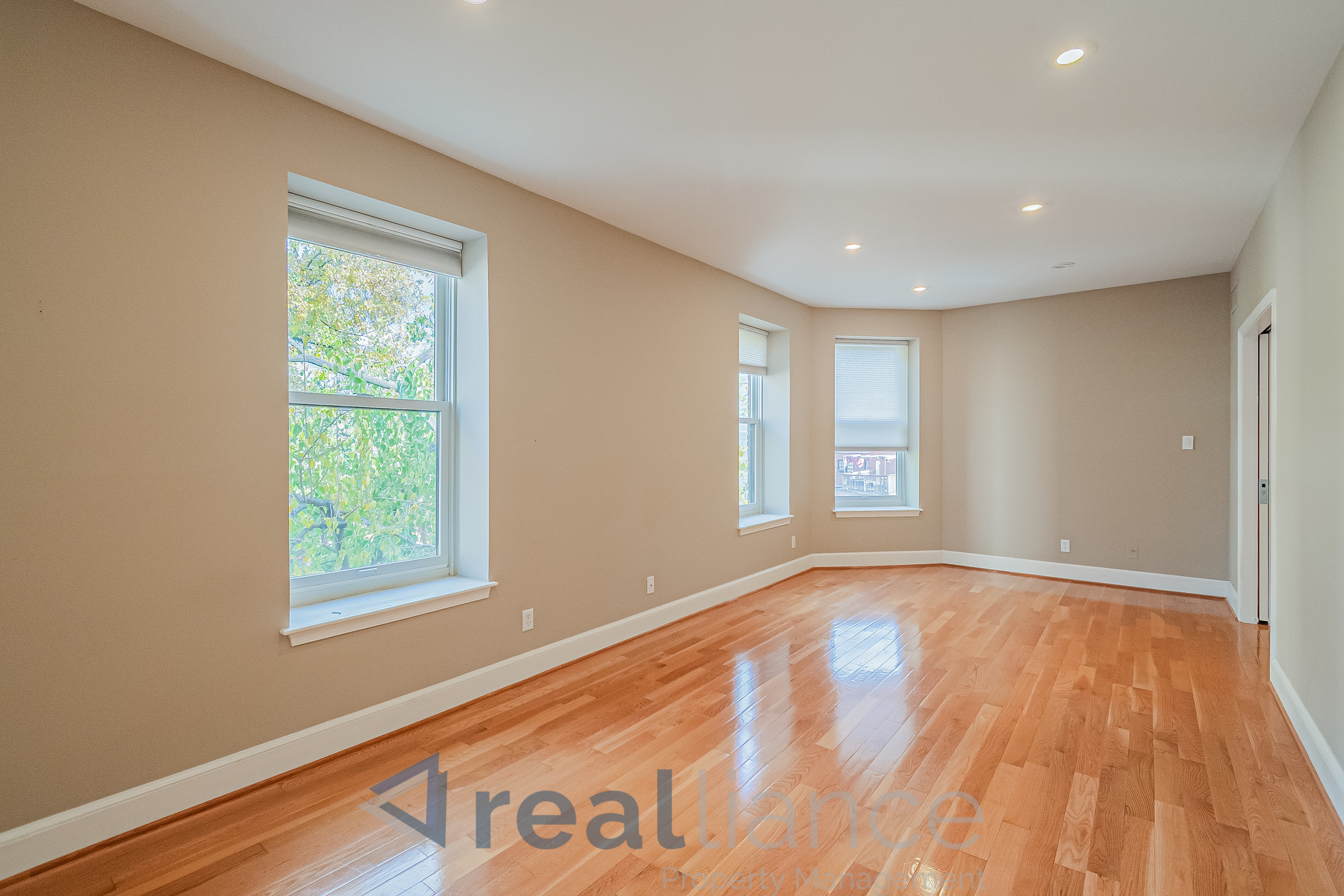 Washington Condo: 1733 20th St NW