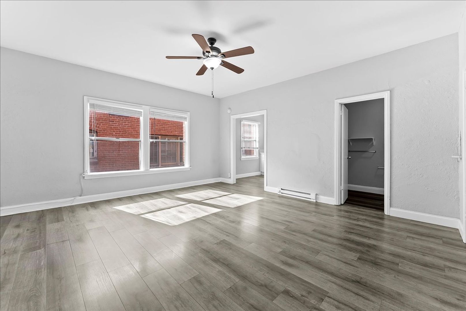 Los Angeles Apartment: 124 N. Westmoreland Ave