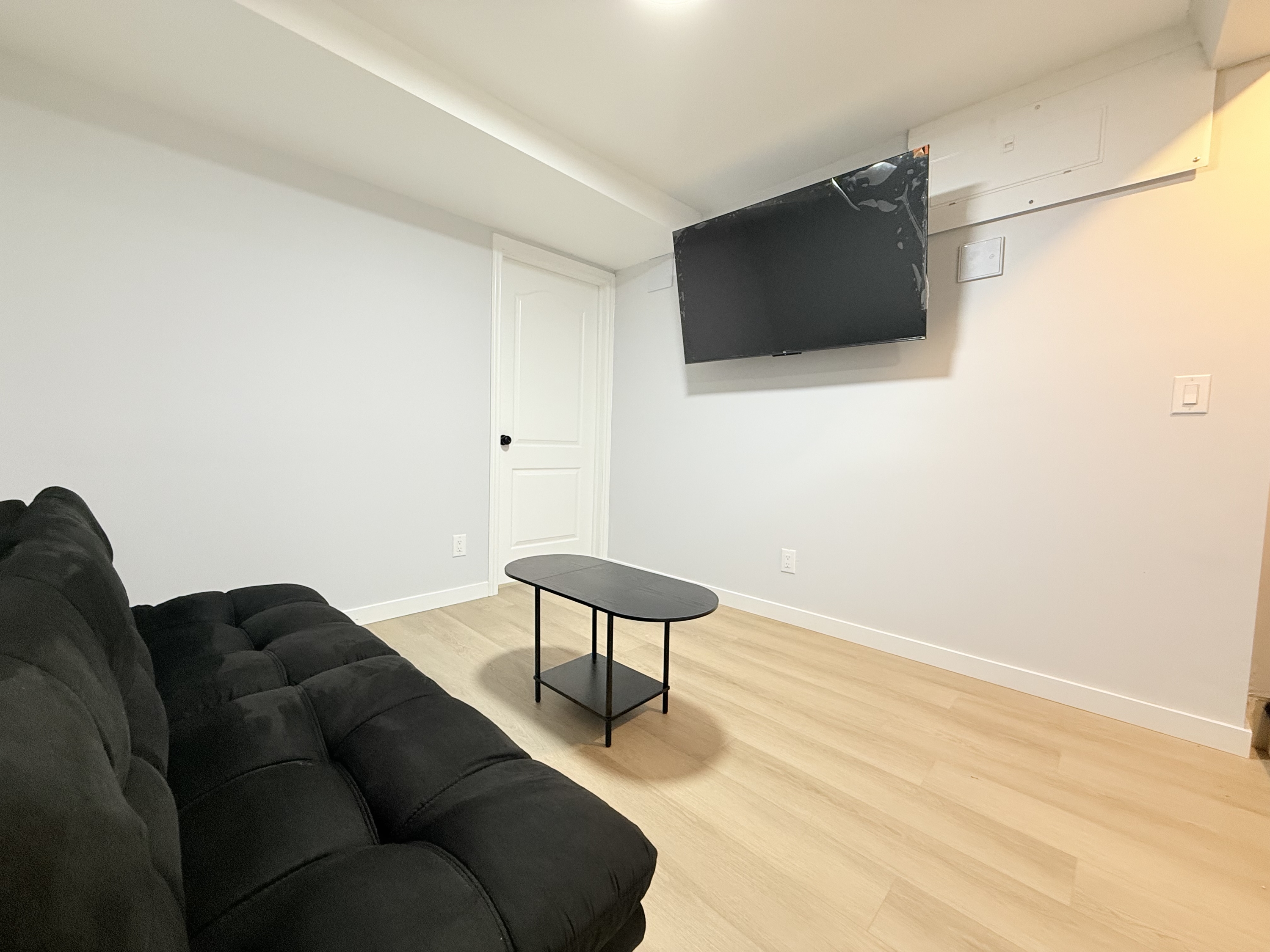 Windsor Condo: 1227 Henry Ford Centre Dr