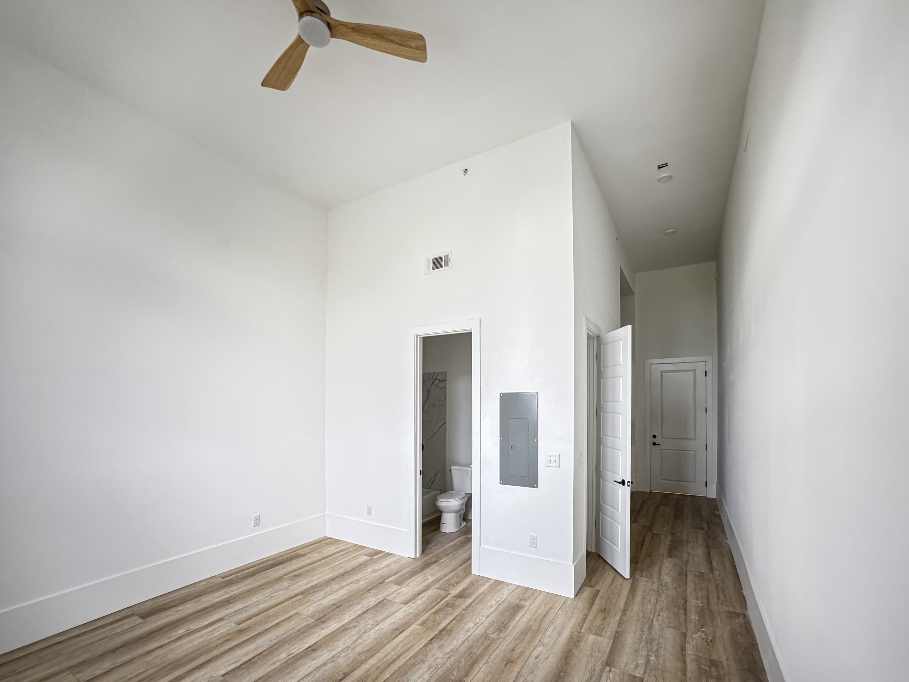 New Orleans Condo: 4950 Dauphine St