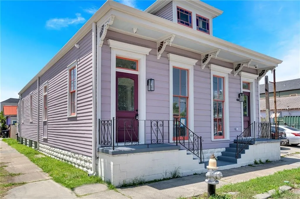 New Orleans House: 1802 Franklin Ave