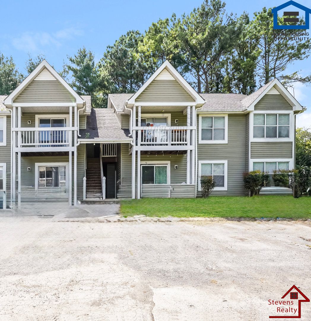 McMinnville Apartment: 430 Oriole Dr