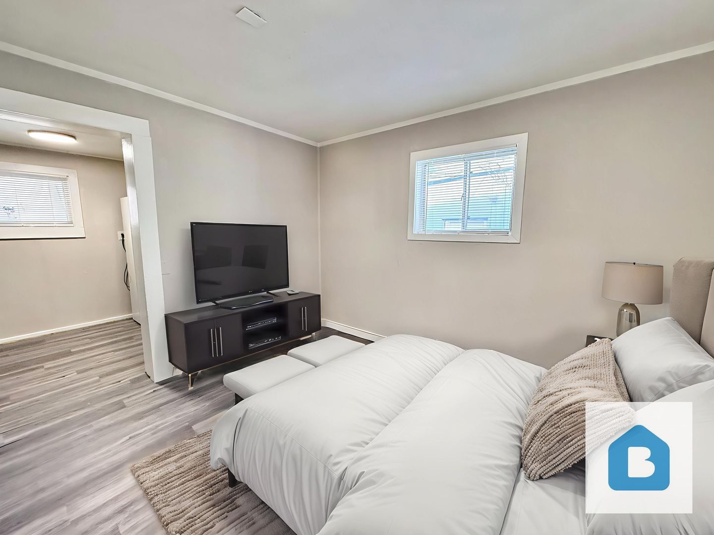 Pueblo Condo: 400 Santa Fe Dr.