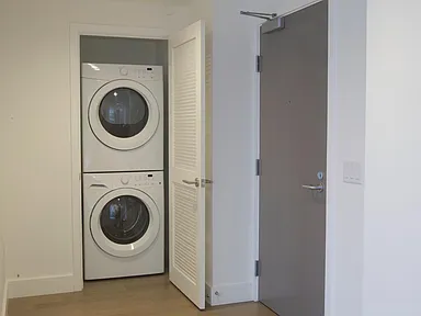 San Francisco Condo: 8 Buchanan