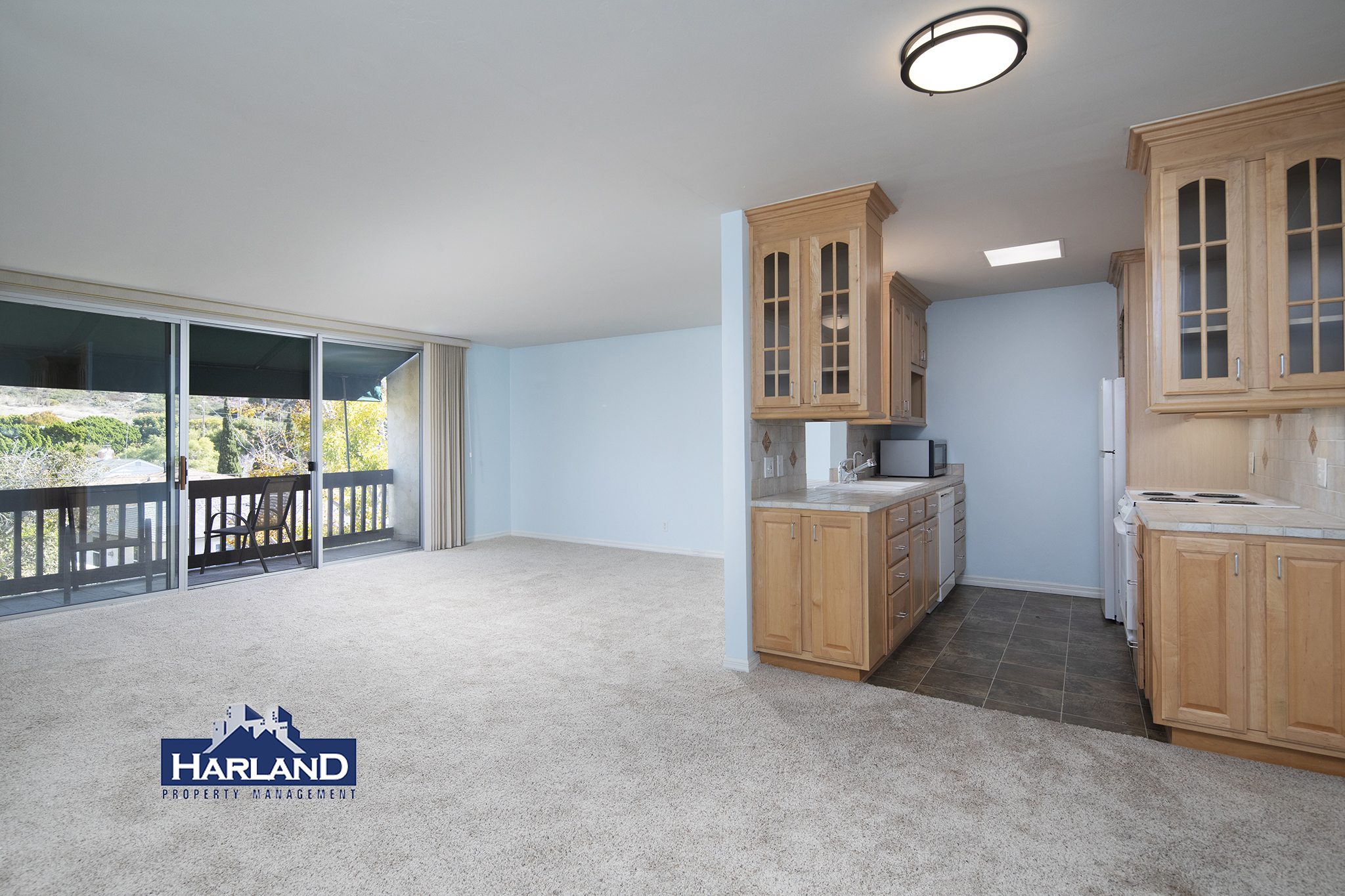 San Diego Townhome: 6455 La Jolla Blvd