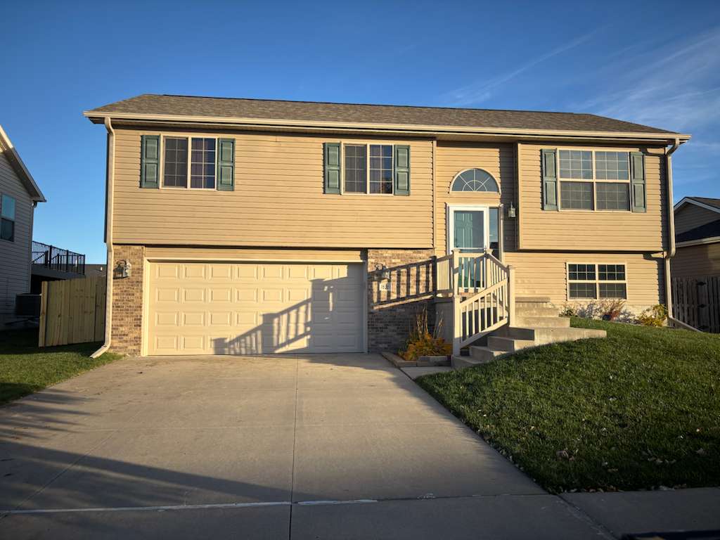 Lincoln House: 1636 NW 45th ST