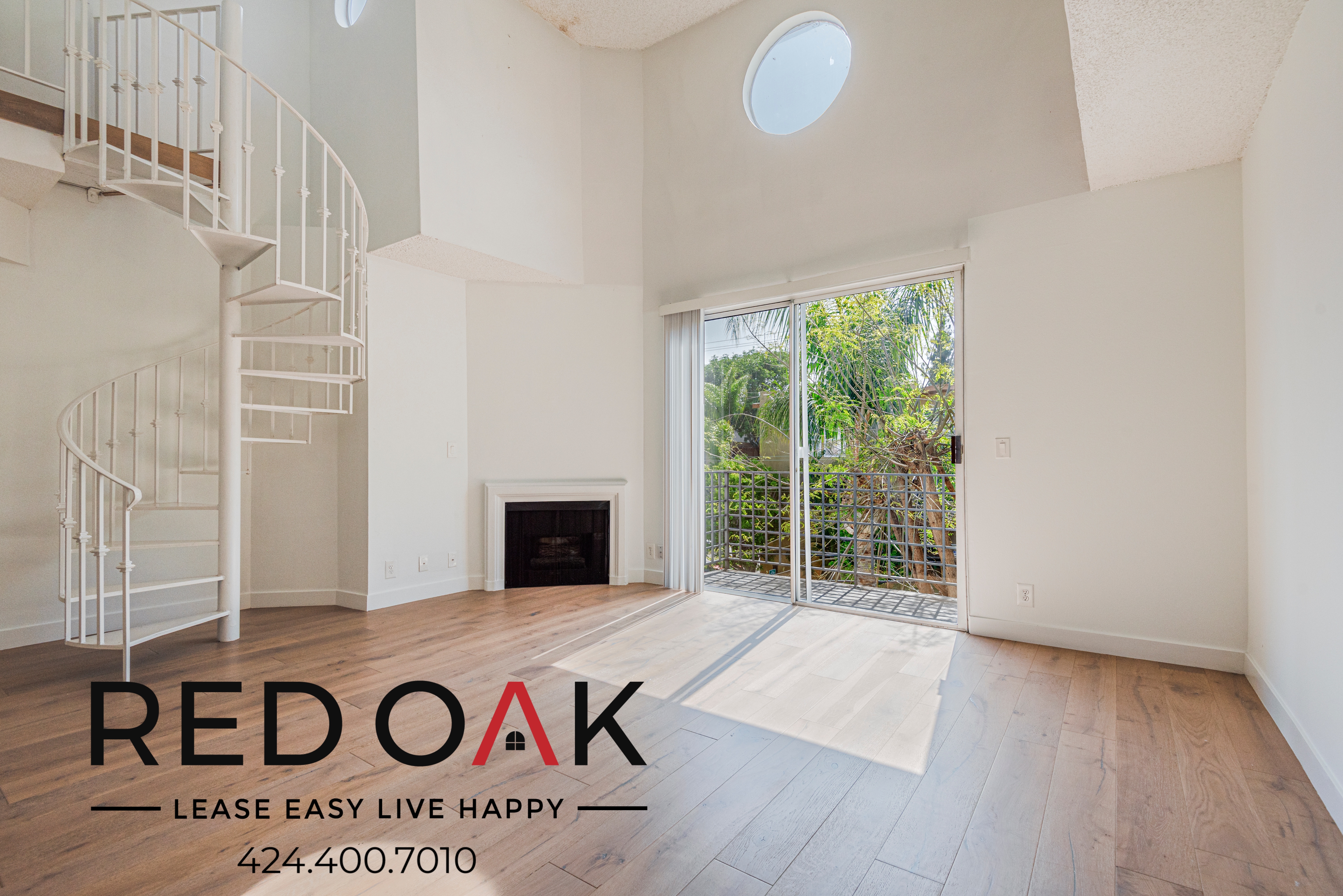 West Hollywood Condo: 884 Palm Ave