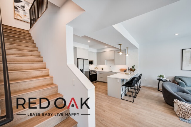 Los Angeles Condo: 2405 Hauser Blvd